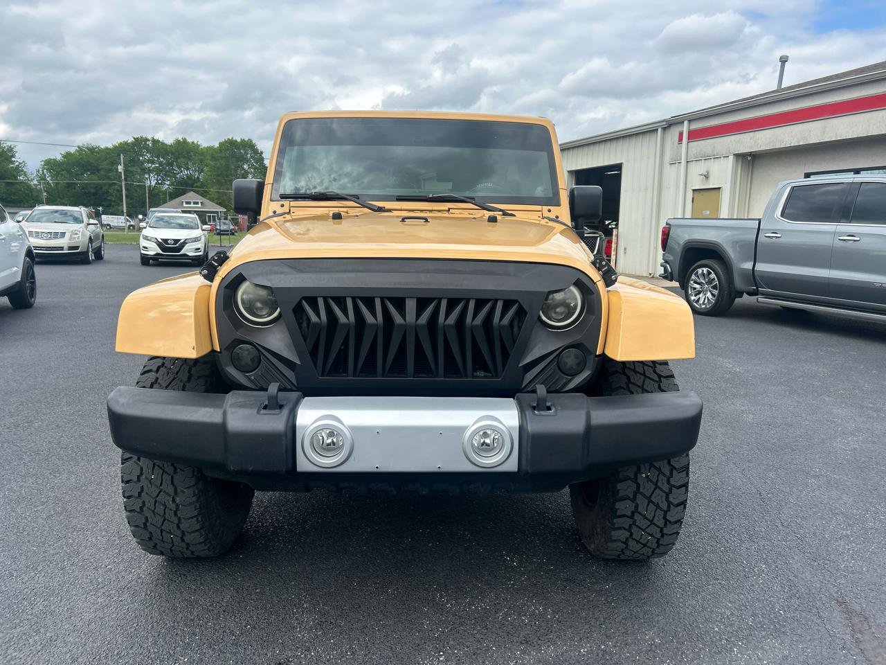 Used 2013 Jeep Wrangler Unlimited Sahara w/ Dual Top Group image 2