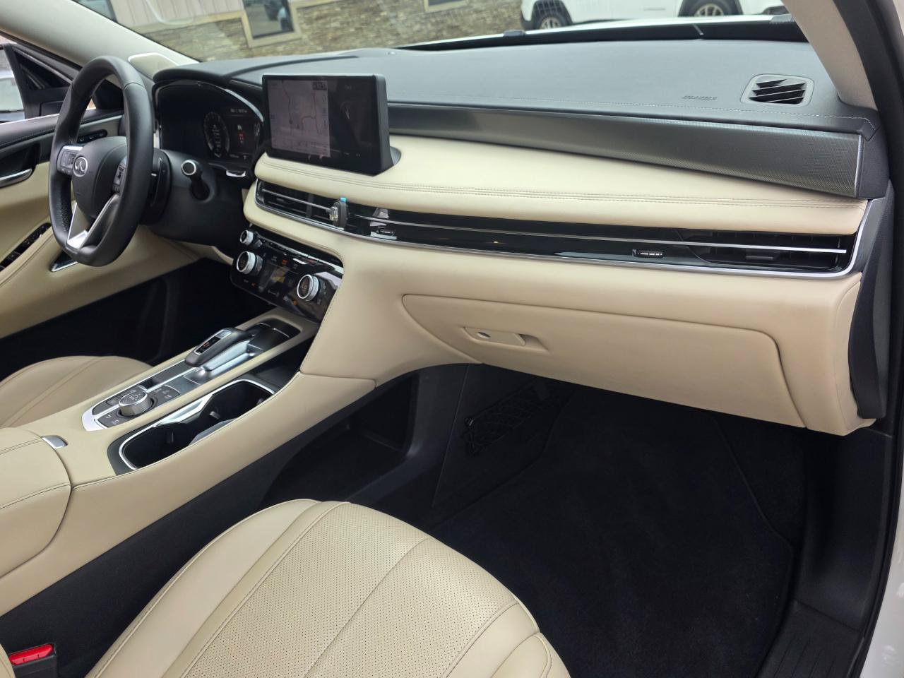 Used 2023 INFINITI QX60 Luxe AWD/4WD image 26