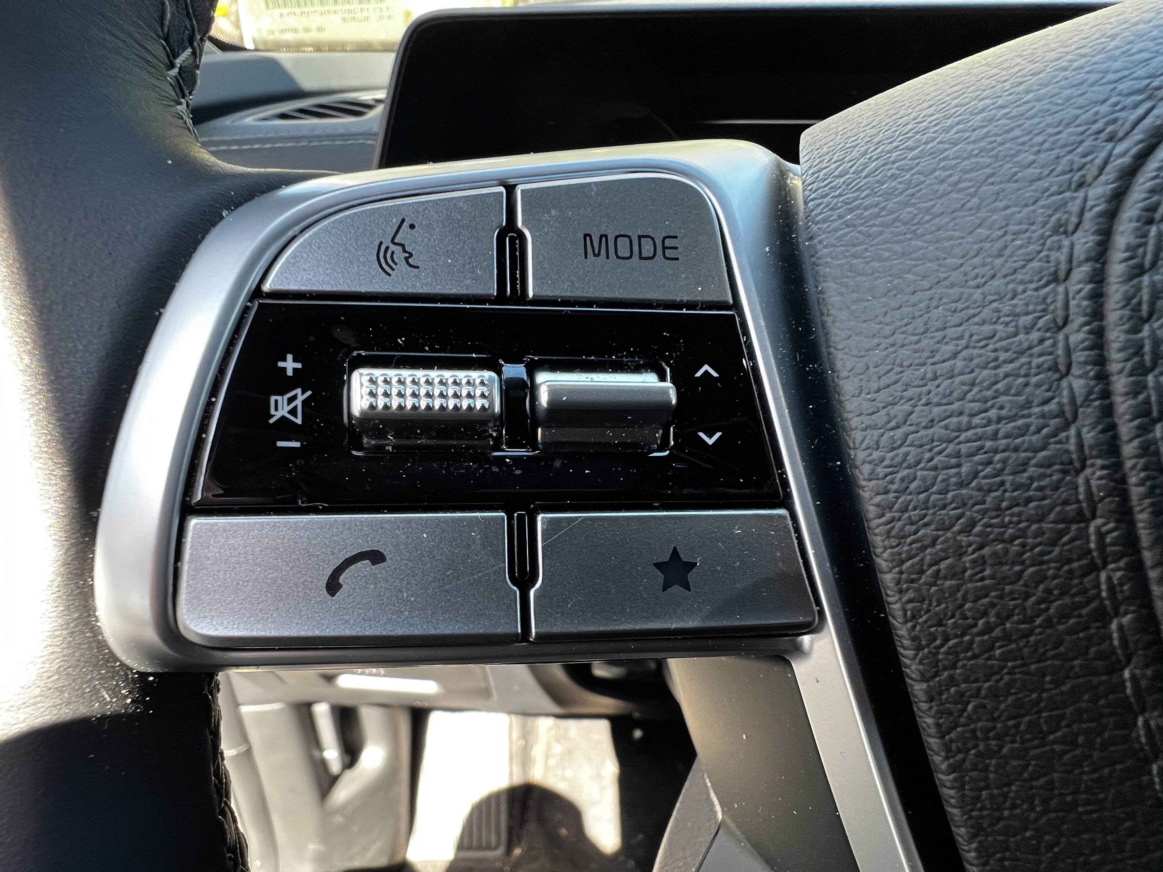 Used 2025 Kia Telluride SX Prestige X-Line image 19