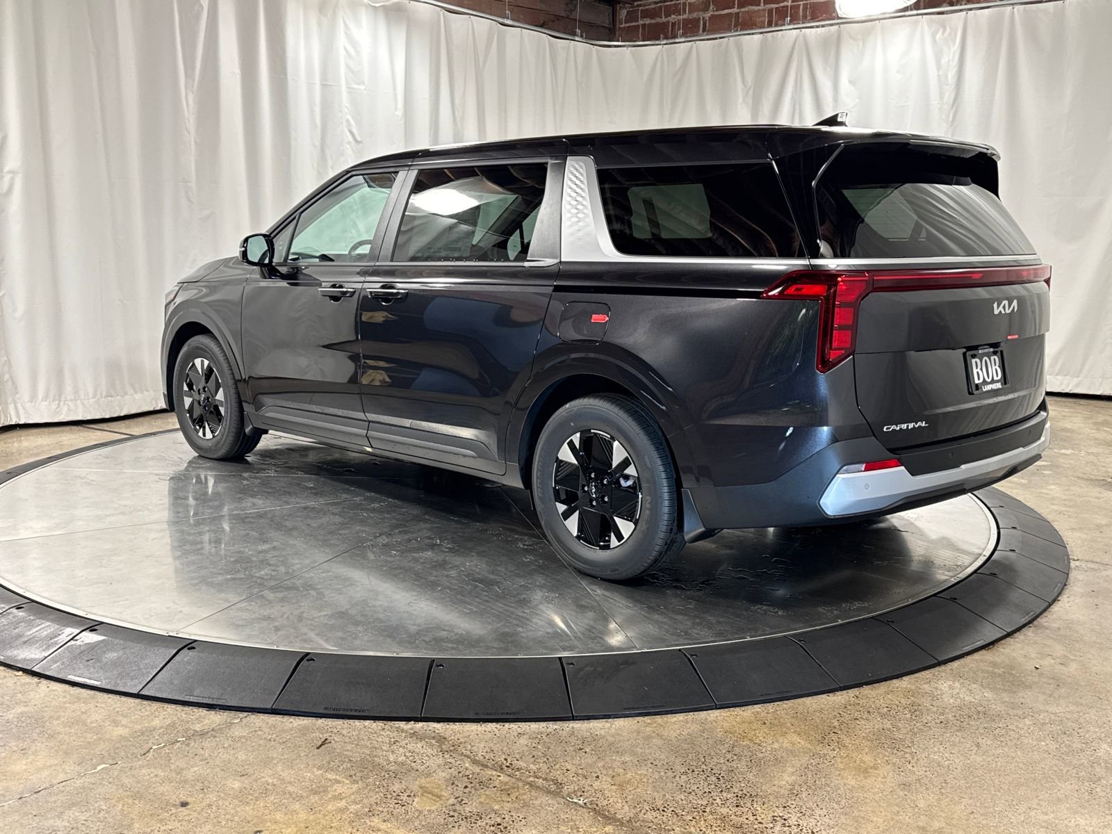 New 2026 Kia Carnival LXS image 7