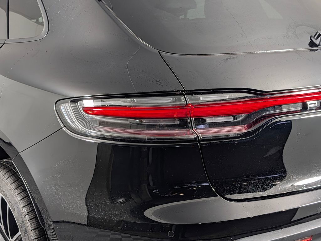 New 2026 Porsche Macan image 16