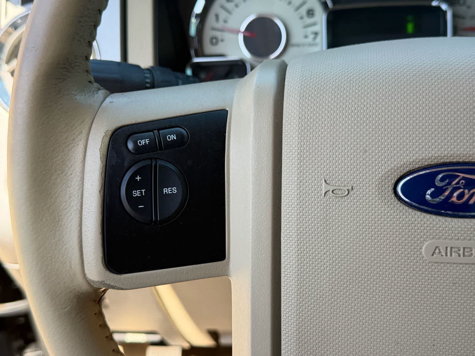 Used 2012 Ford Expedition XLT AWD/4WD image 32