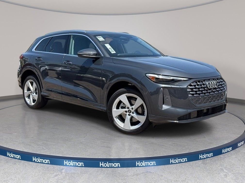 Certified 2025 Audi Q5 Premium w/ Premium Plus AWD/4WD image 2