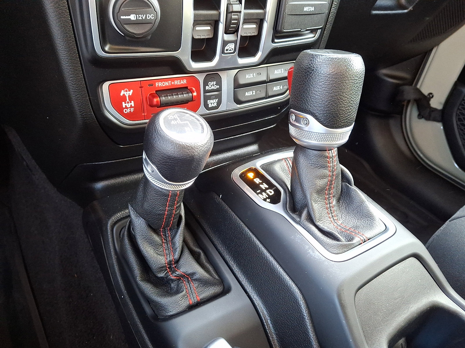 Used 2020 Jeep Gladiator Rubicon image 14