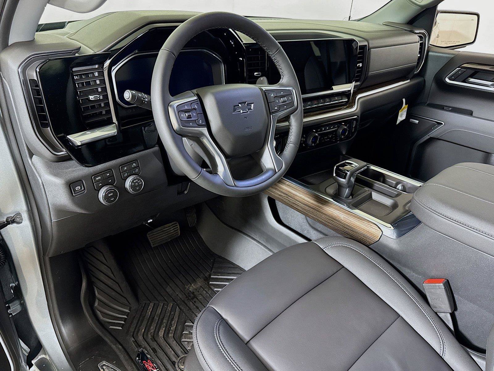 New 2026 Chevrolet Silverado 1500 RST w/ Texas Edition Plus AWD/4WD image 5