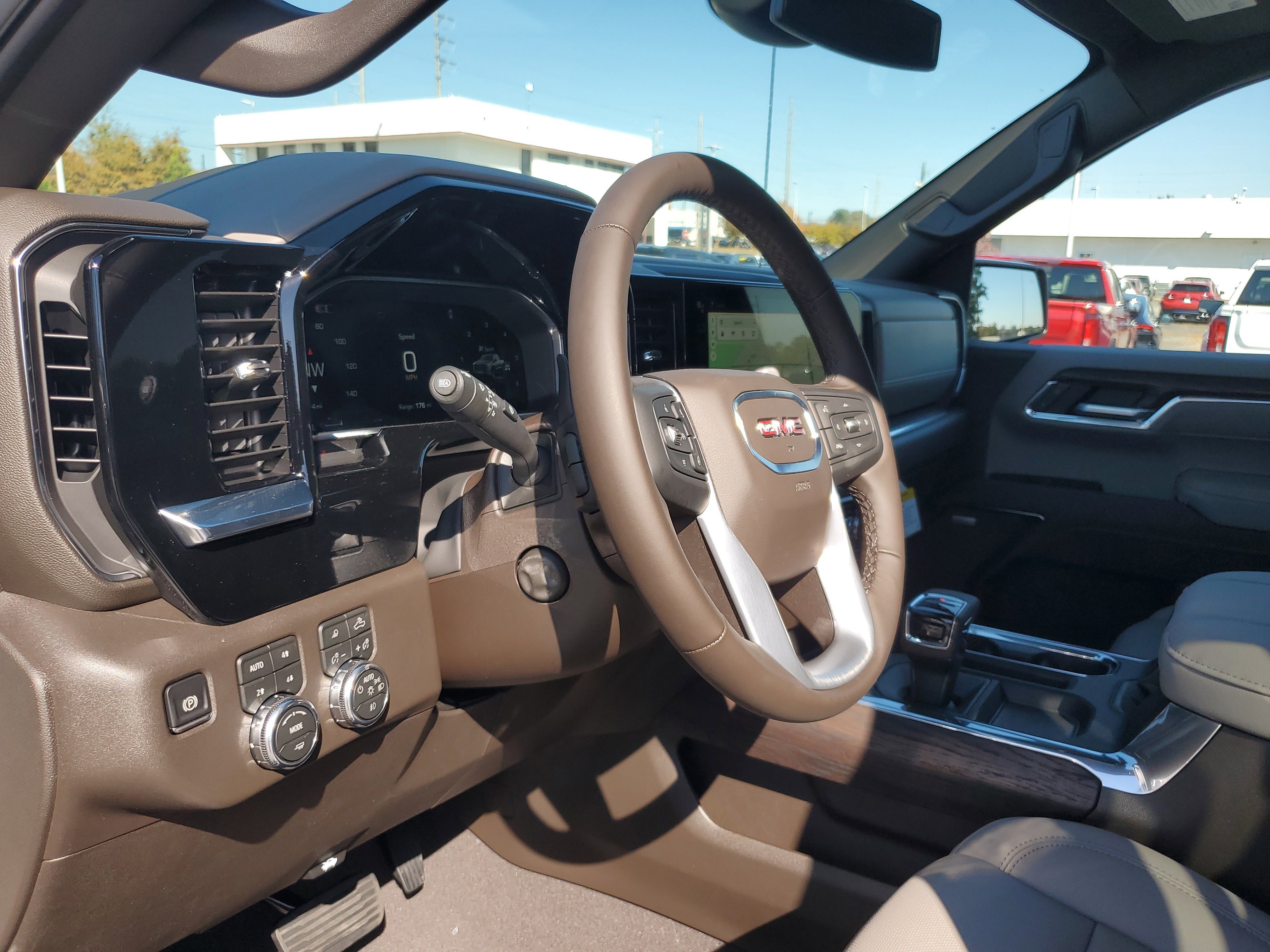 New 2026 GMC Sierra 1500 SLT image 16