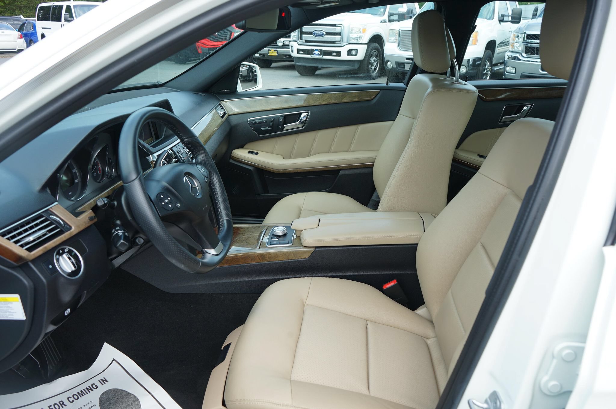 Used 2011 Mercedes-Benz E 350 4MATIC Sedan image 14