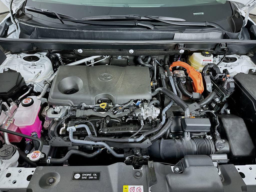 Used 2024 Toyota RAV4 XLE image 30