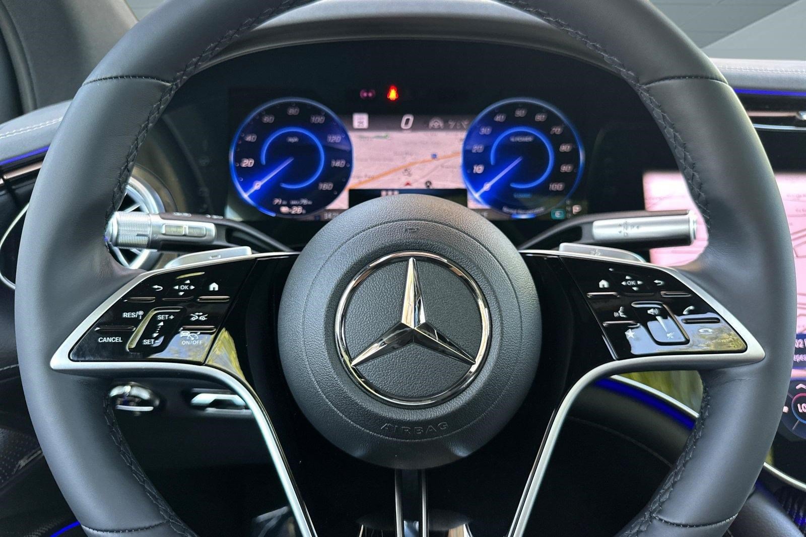 New 2026 Mercedes-Benz EQS 400 4MATIC SUV image 10