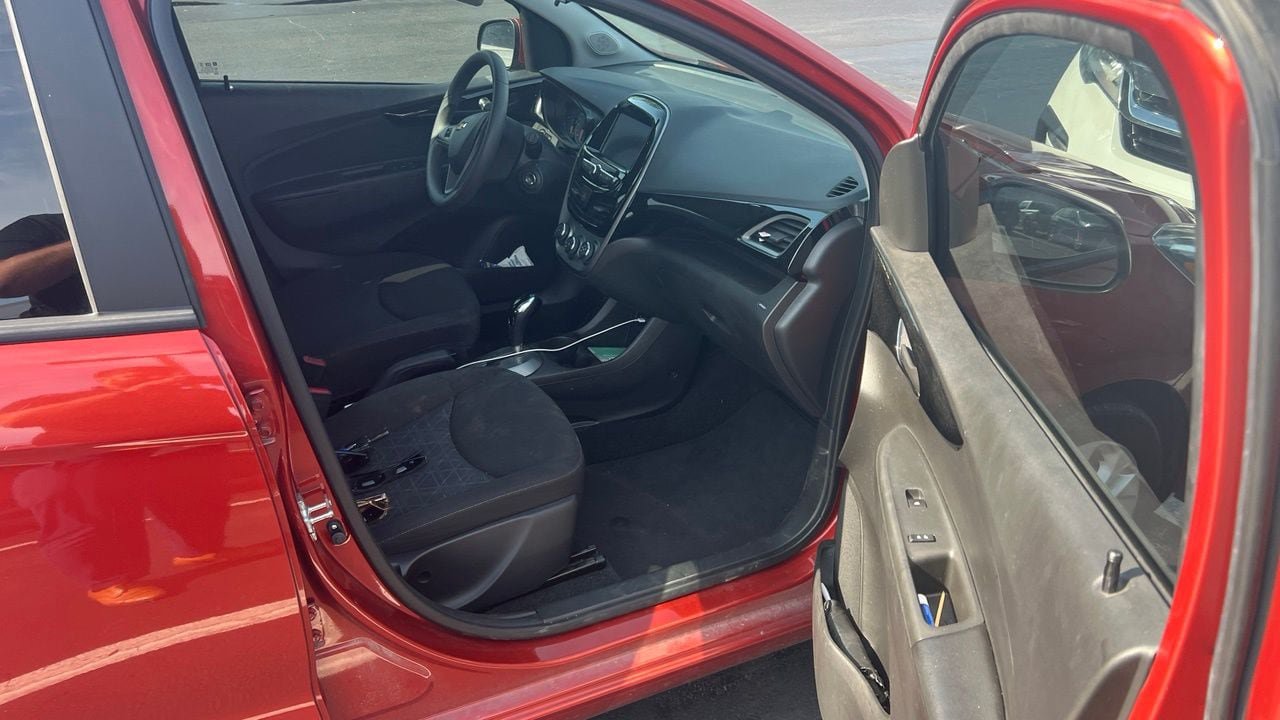 Used 2022 Chevrolet Spark LT FWD image 11