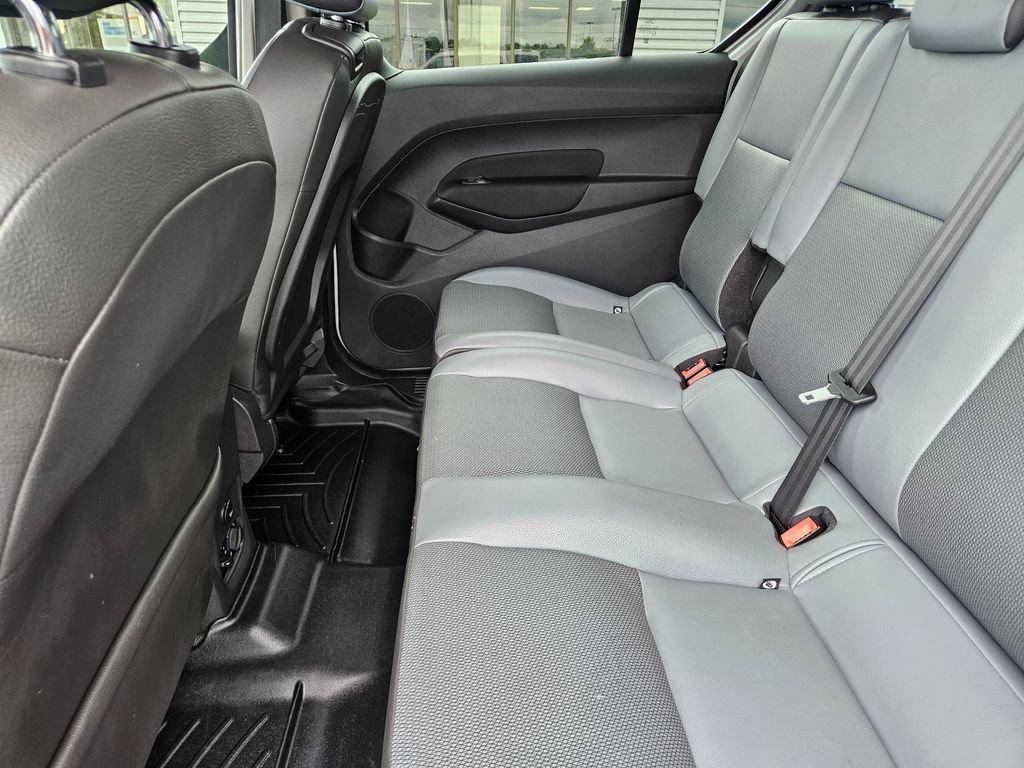 Used 2016 Ford Transit Connect XL FWD image 22