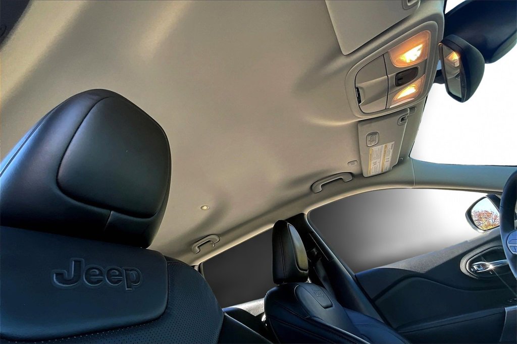 Used 2022 Jeep Cherokee Latitude Lux image 22