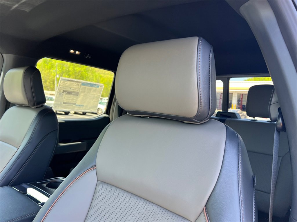 New 2025 Ford F150 Lariat w/ Equipment Group 501A Mid image 19