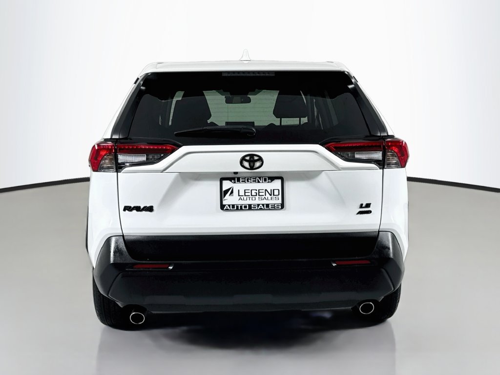 Used 2022 Toyota RAV4 LE AWD/4WD image 7