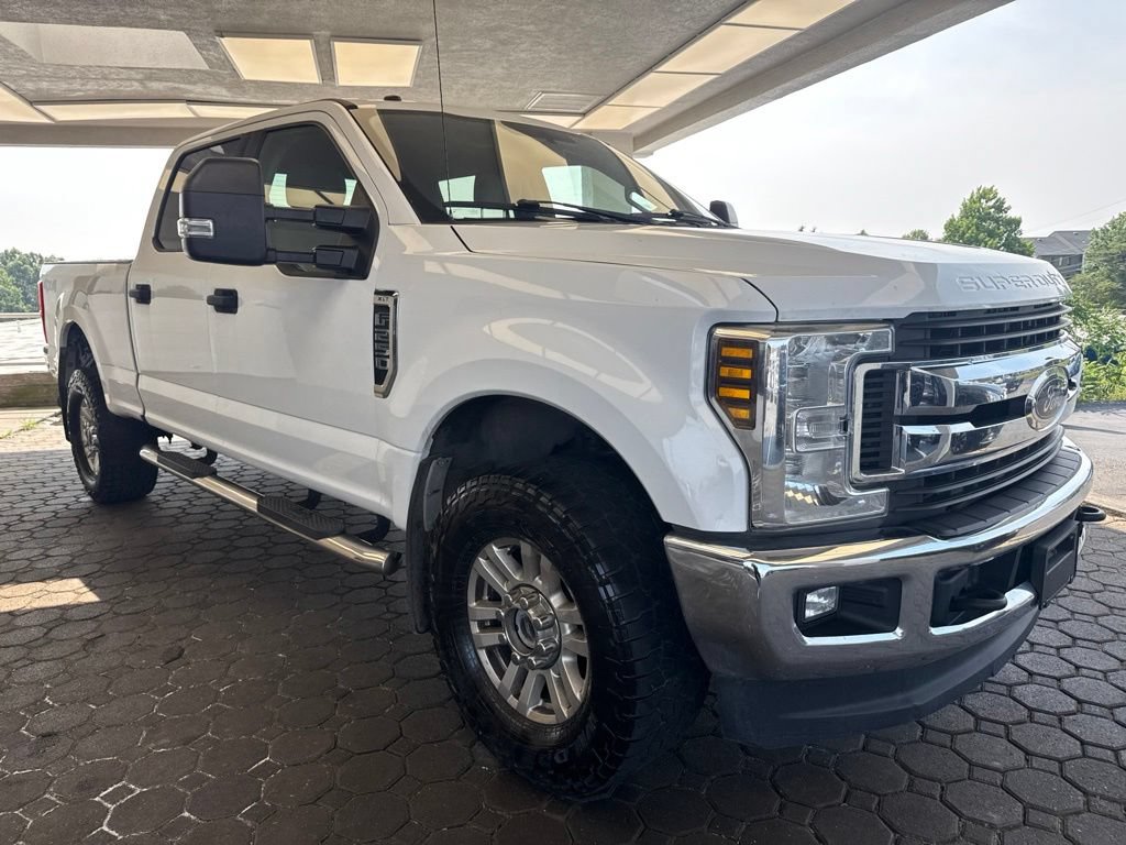 Used 2019 Ford F250 XLT w/ XLT Value Package AWD/4WD image 4
