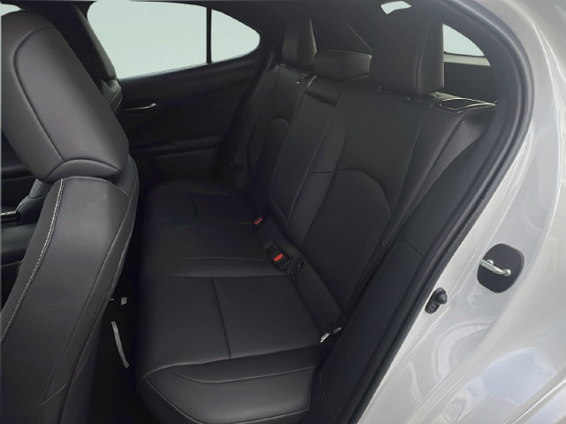 Used 2024 Lexus UX 250h FWD w/ Premium Package image 13
