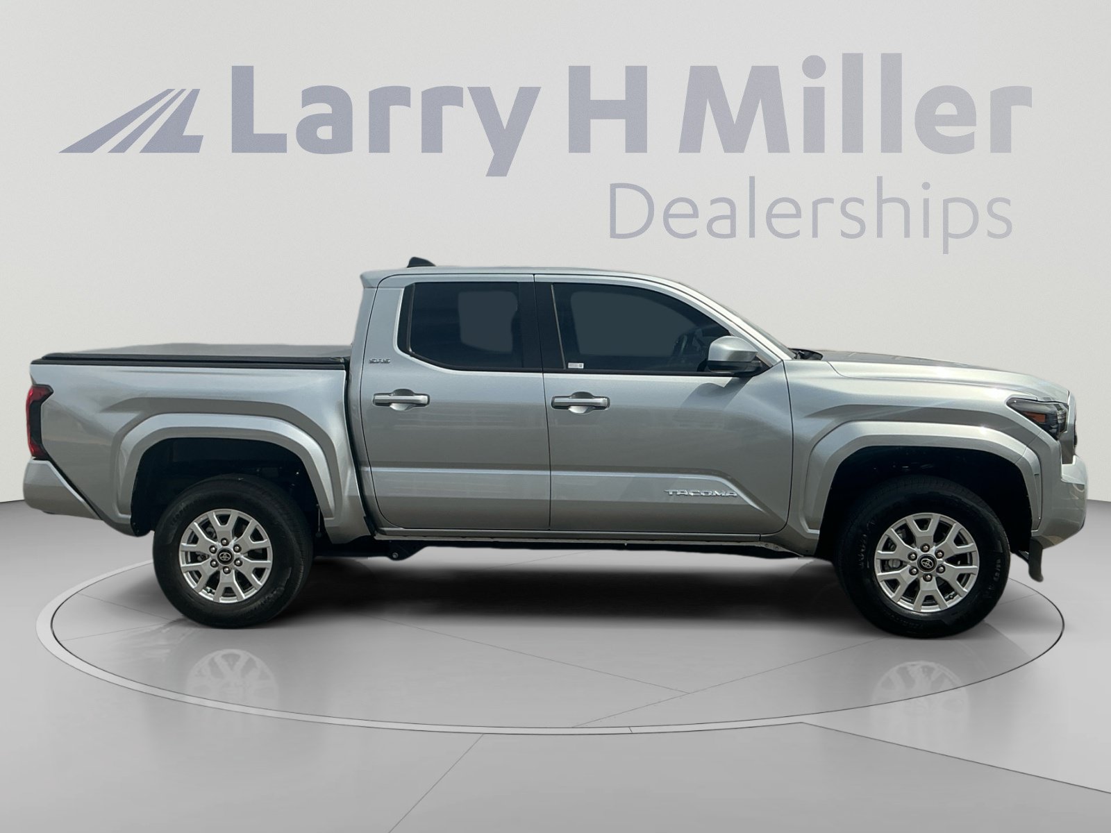 Certified 2026 Toyota Tacoma SR5 RWD image 6