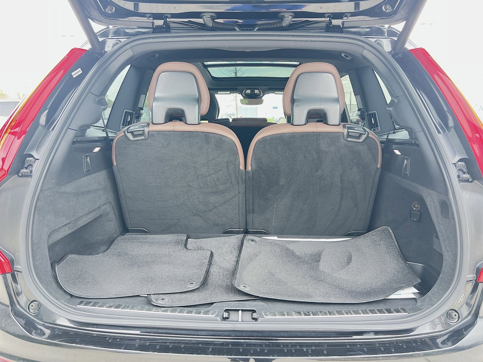 Certified 2023 Volvo XC90 B6 Plus AWD/4WD image 25