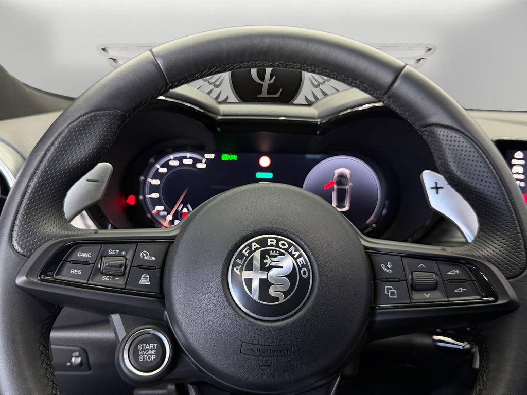 Used 2024 Alfa Romeo Tonale Veloce AWD/4WD image 19