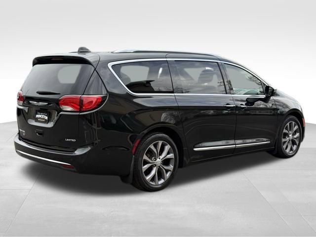 Used 2020 Chrysler Pacifica Limited FWD image 7