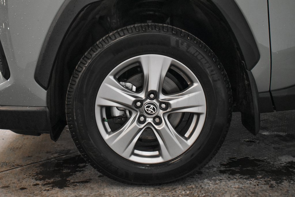 Used 2023 Toyota RAV4 XLE image 9