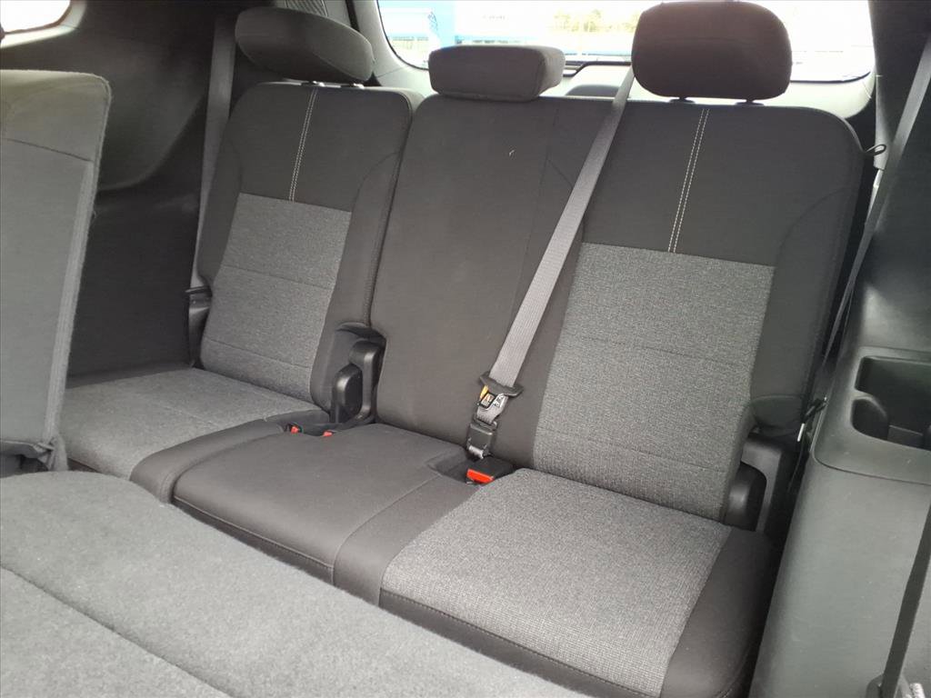 Used 2025 GMC Acadia Elevation image 19