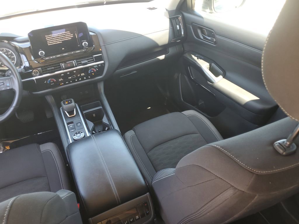 Certified 2024 Nissan Pathfinder SV AWD/4WD image 22