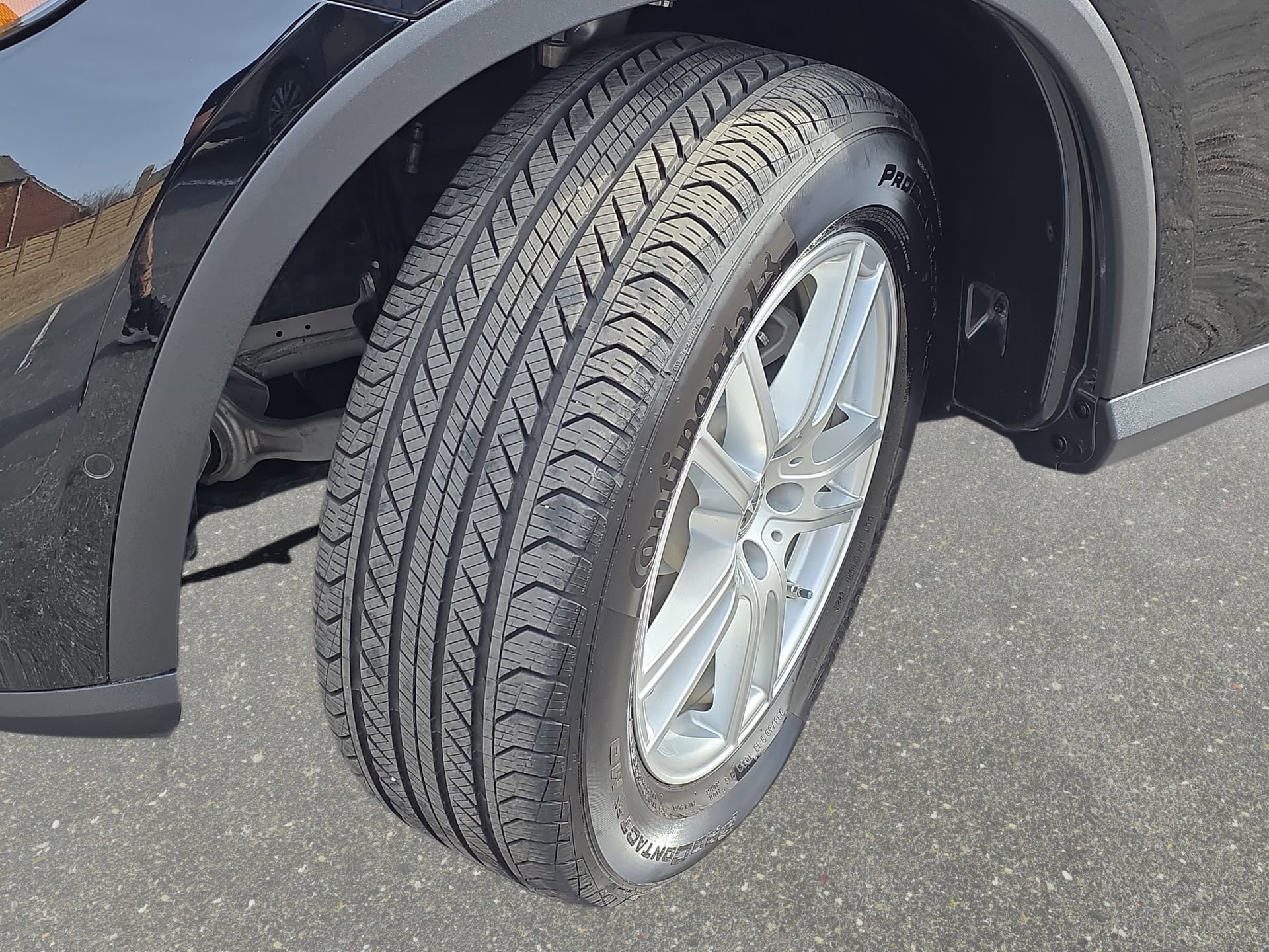 Used 2025 Mercedes-Benz GLC 300 4MATIC image 31