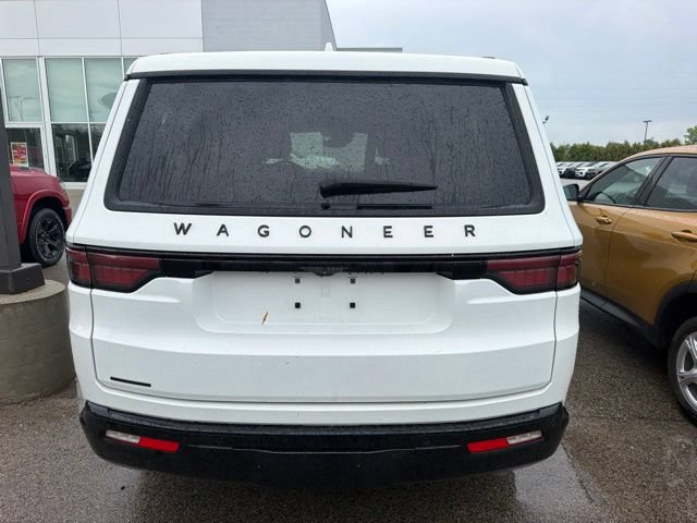 Used 2023 Jeep Wagoneer Series II w/ Convenience Group I AWD/4WD image 11