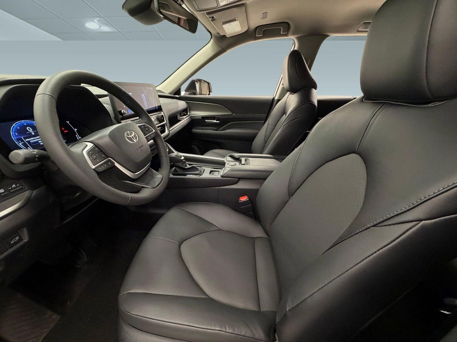 New 2026 Toyota Grand Highlander XLE image 18