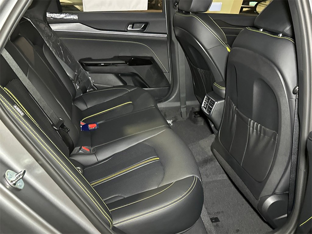 New 2026 Kia K5 GT image 11