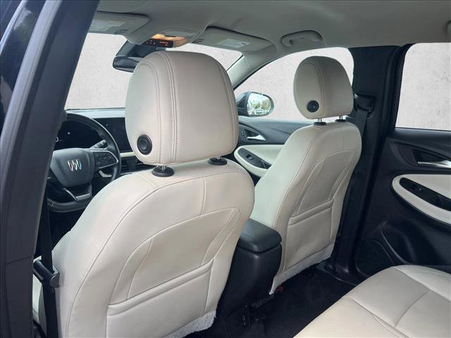 Used 2024 Buick Encore GX Sport Touring image 17