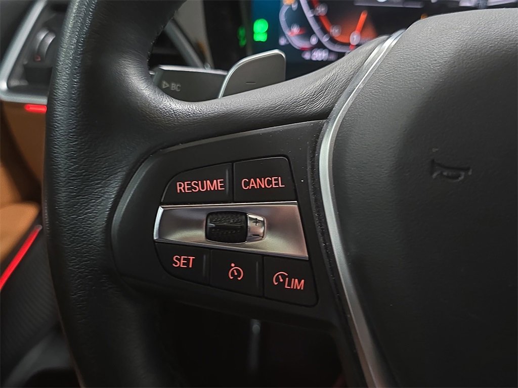 Used 2021 BMW 330i Sedan w/ Premium Package image 17