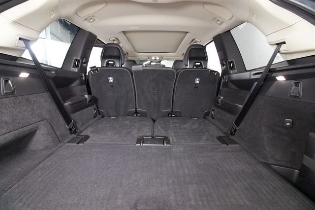 Certified 2023 Volvo XC90 B6 Plus w/ Protection Package Premier AWD/4WD image 18