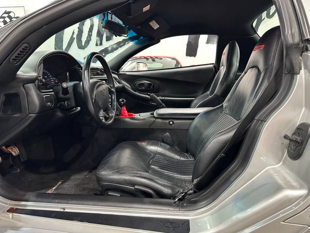Used 2001 Chevrolet Corvette Z06 RWD image 9