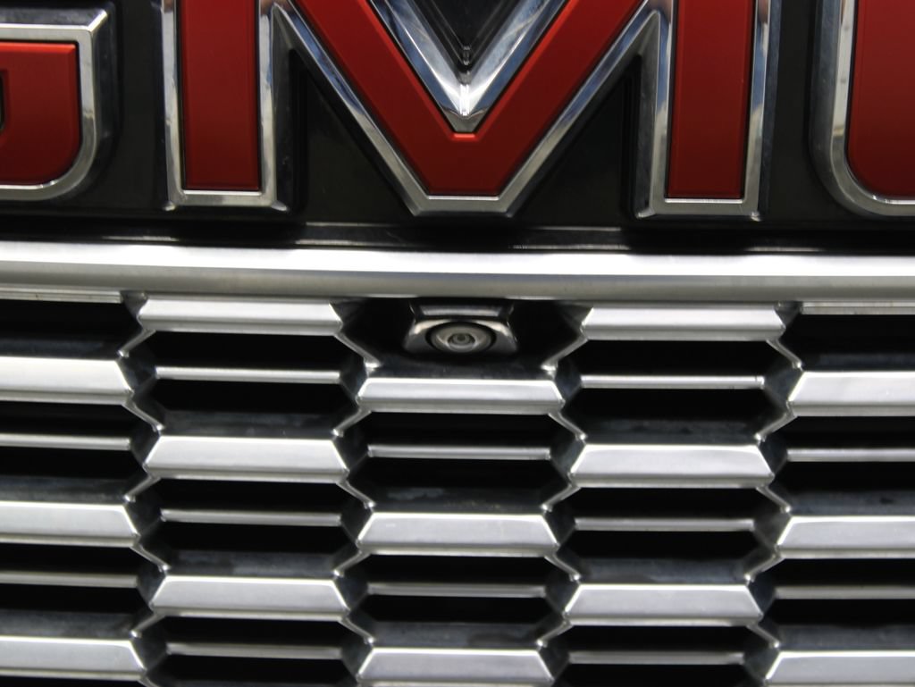 Used 2024 GMC Yukon XL Denali w/ Denali Reserve Package AWD/4WD image 59