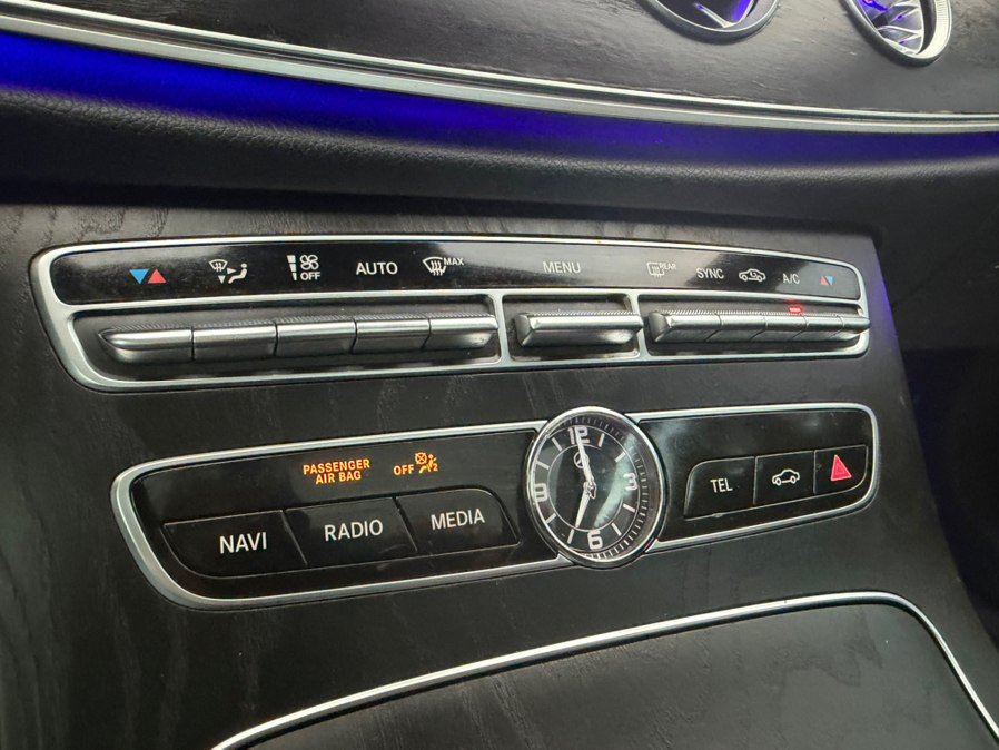 Used 2018 Mercedes-Benz E 400 4MATIC Coupe w/ Premium 2 Package image 27