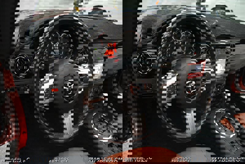 Used 2008 MAZDA MX-5 Miata Grand Touring w/ Premium Pkg image 23