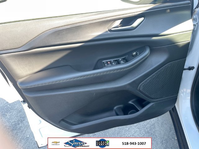 Used 2023 Jeep Grand Cherokee Laredo w/ Luxury Tech Group I AWD/4WD image 11
