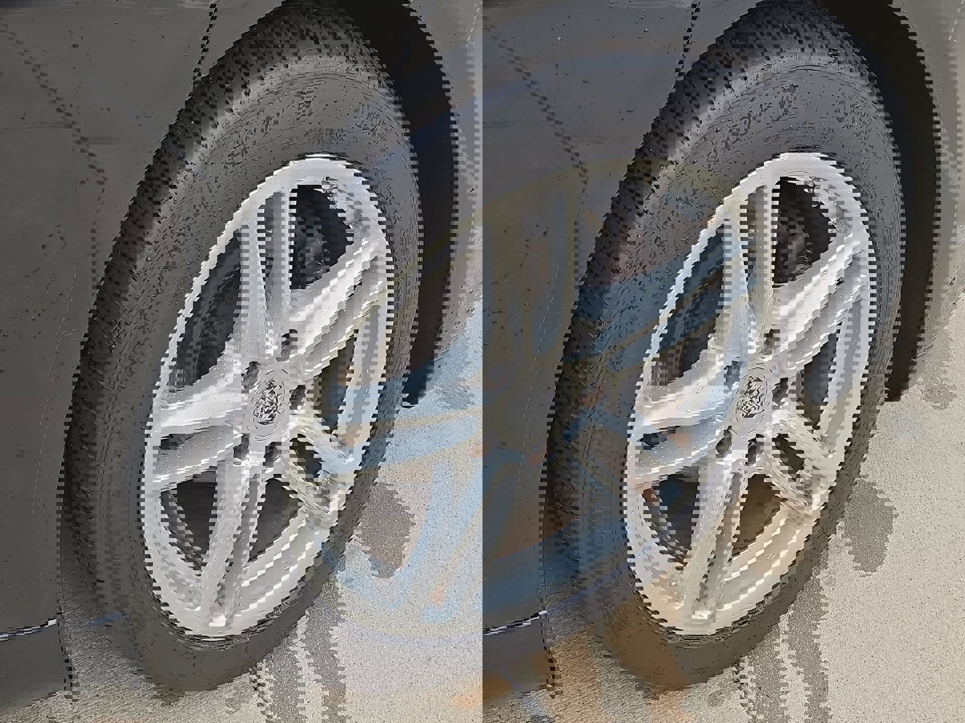 Used 2012 Porsche Panamera 4 image 10