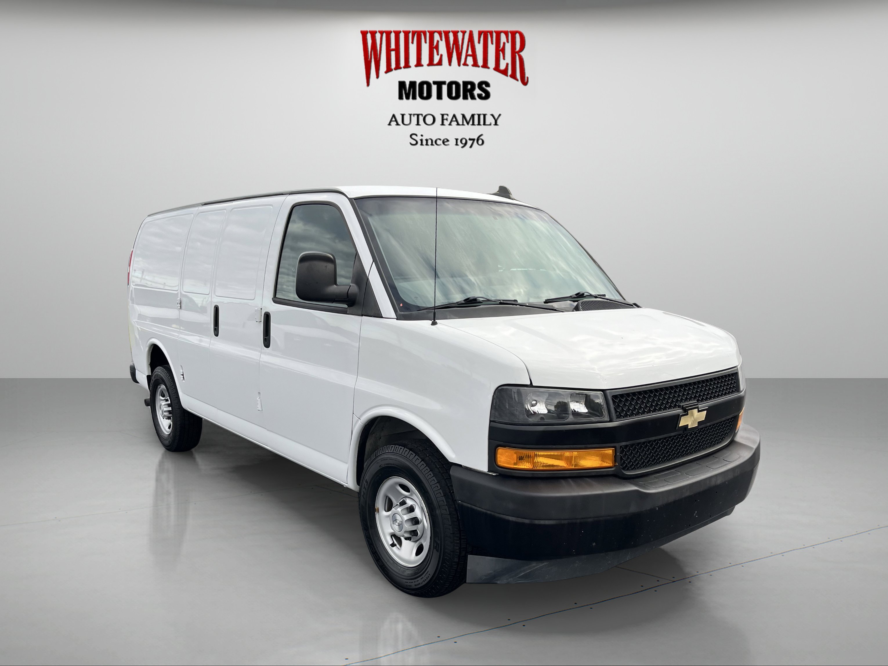 Used 2019 Chevrolet Express 2500 w/ Driver Convenience Package image 7