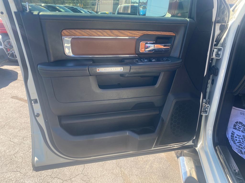 Used 2018 RAM 2500 Longhorn RWD image 12