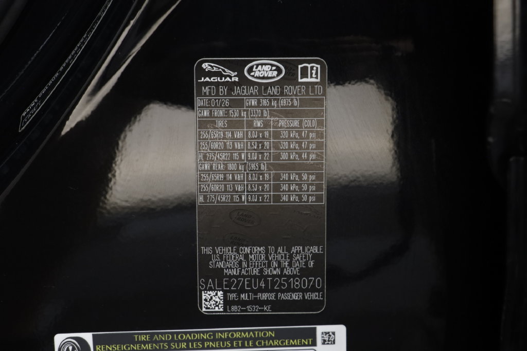 Certified 2026 Land Rover Defender 110 X-Dynamic SE AWD/4WD image 25