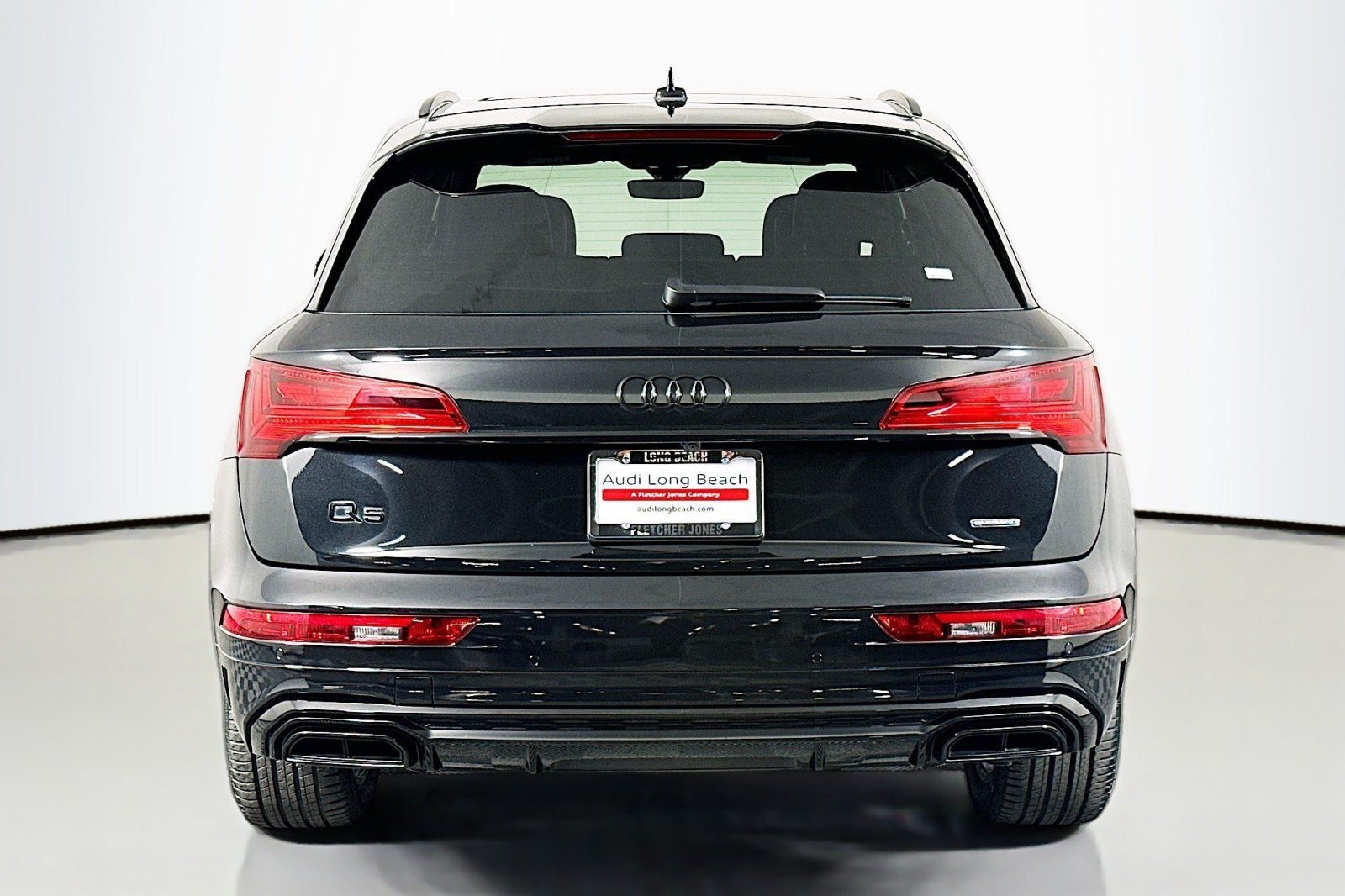 Used 2024 Audi Q5 e Prestige w/ Prestige Package AWD/4WD image 3