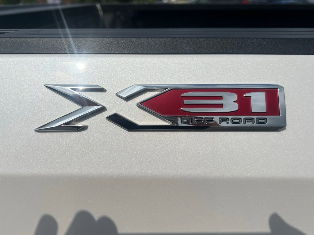 Used 2022 GMC Sierra 1500 SLT image 10