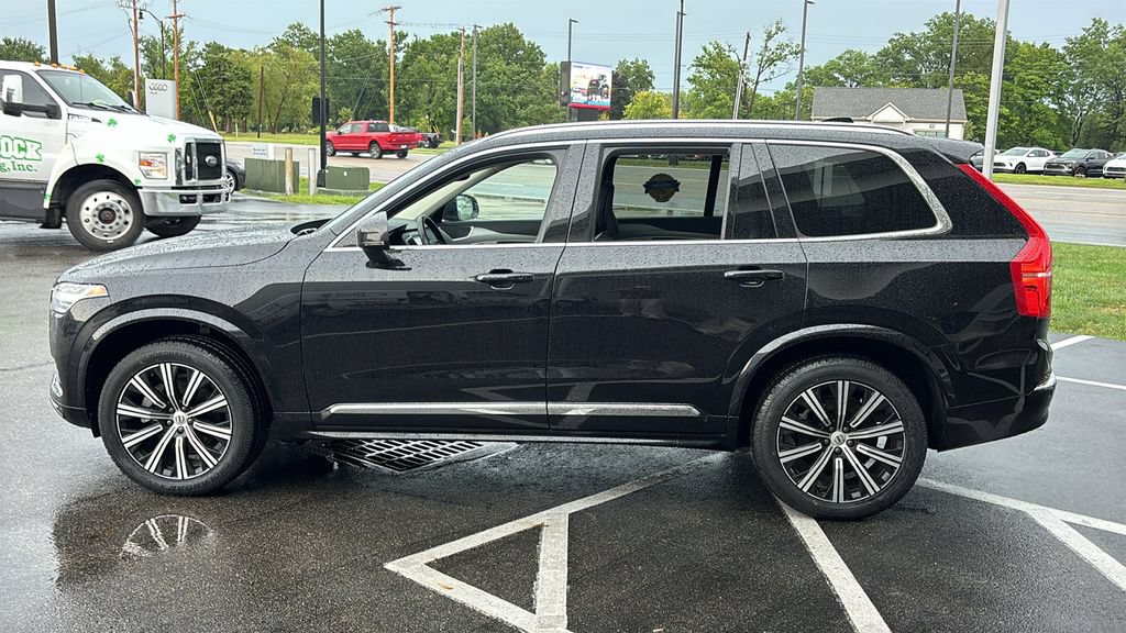 Certified 2024 Volvo XC90 B5 Core w/ Climate Package AWD/4WD image 3