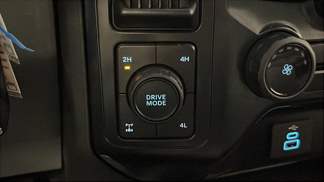 Used 2025 Ford F350 XL w/ XL Off-Road Package AWD/4WD image 30