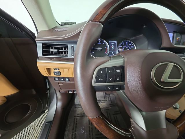 Used 2018 Lexus ES 350 w/ Navigation System Package image 28