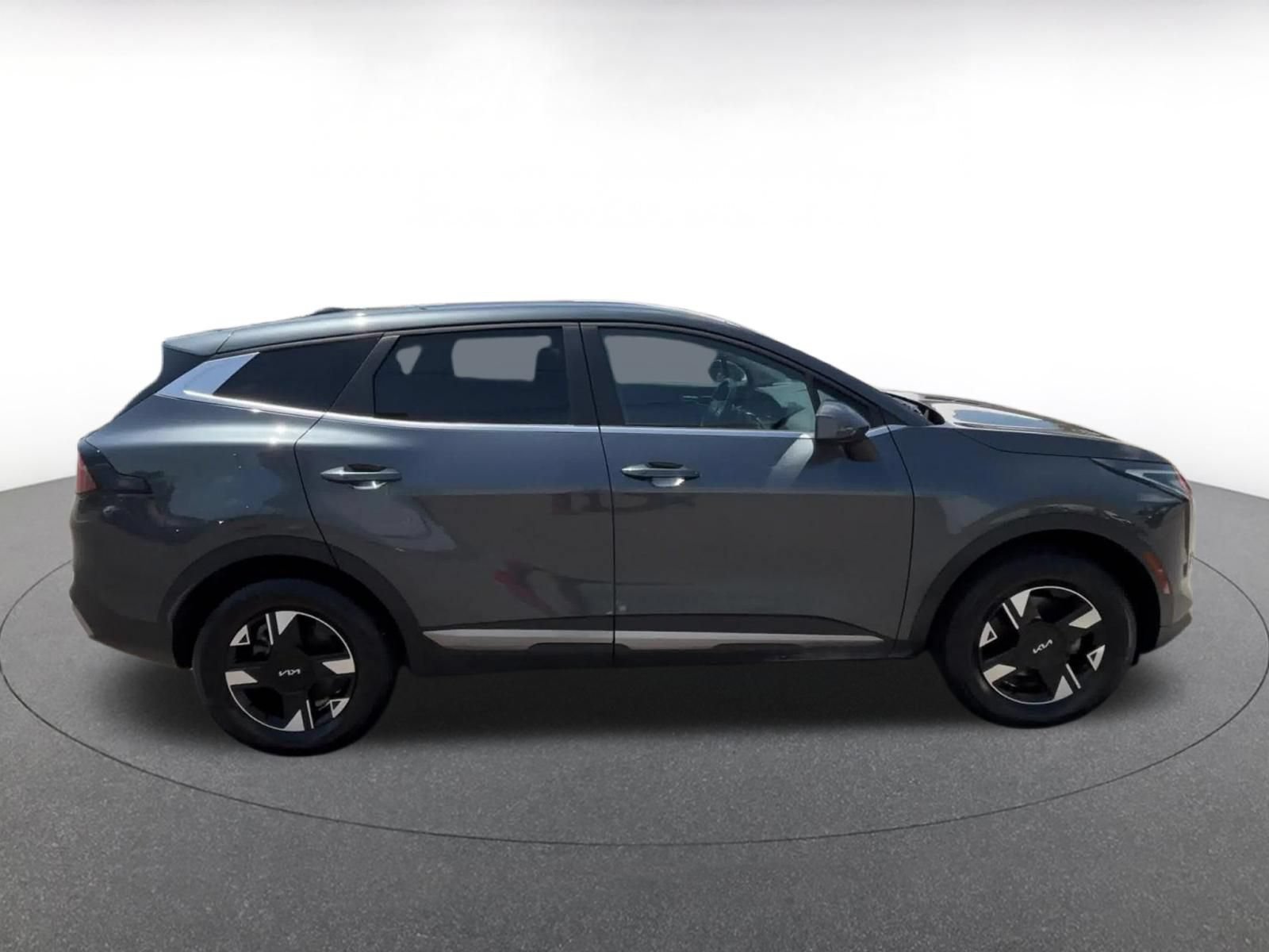 Used 2026 Kia Sportage LX AWD/4WD image 16