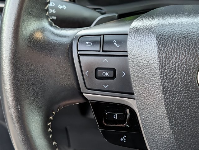 Used 2025 Toyota Camry SE FWD image 22